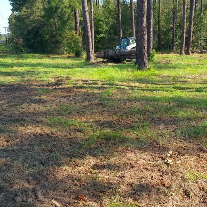 One man can do the work of an entire crew in this 11,000 lb excavator. Here is a short video of Hurricane Laura cleanup.
DeRidderRentals.com
#deridderstrong #deridderrentals #hurricanelaura
#deridder #leesville #fortpolk